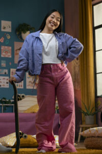 How Curvy Women Can Rock Baggy Jeans in 2025